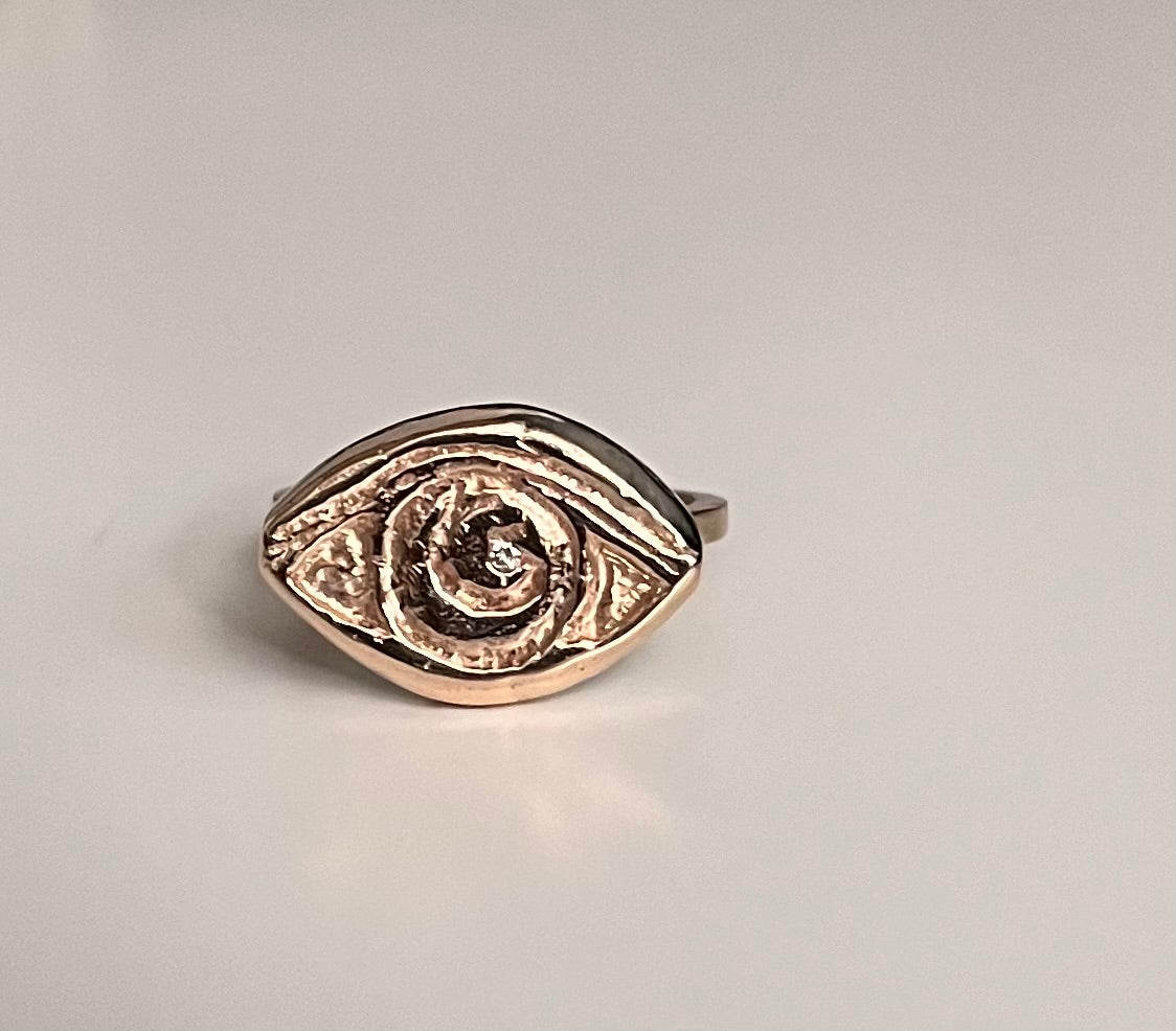 Mystic eye ring