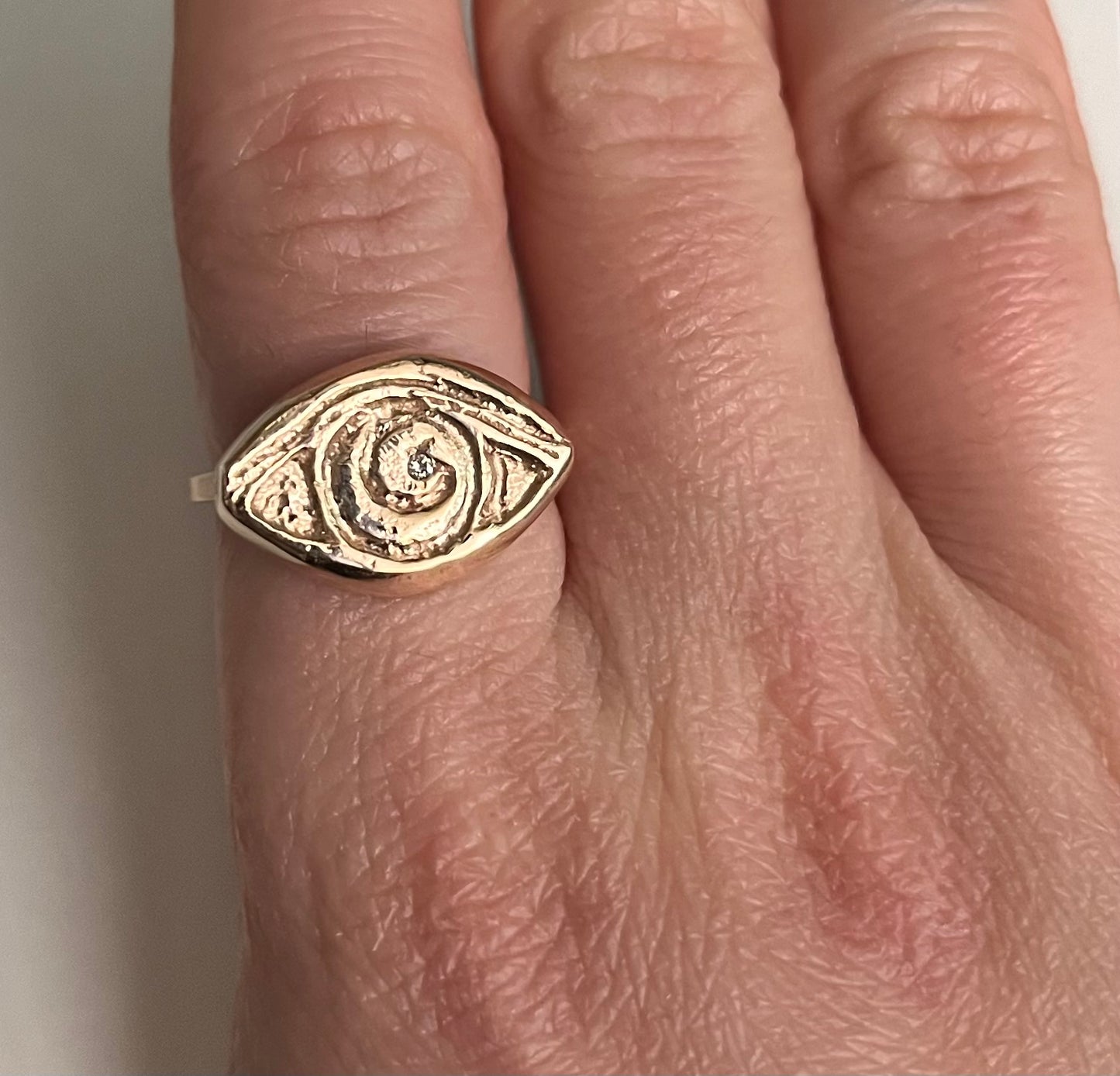 Mystic eye ring