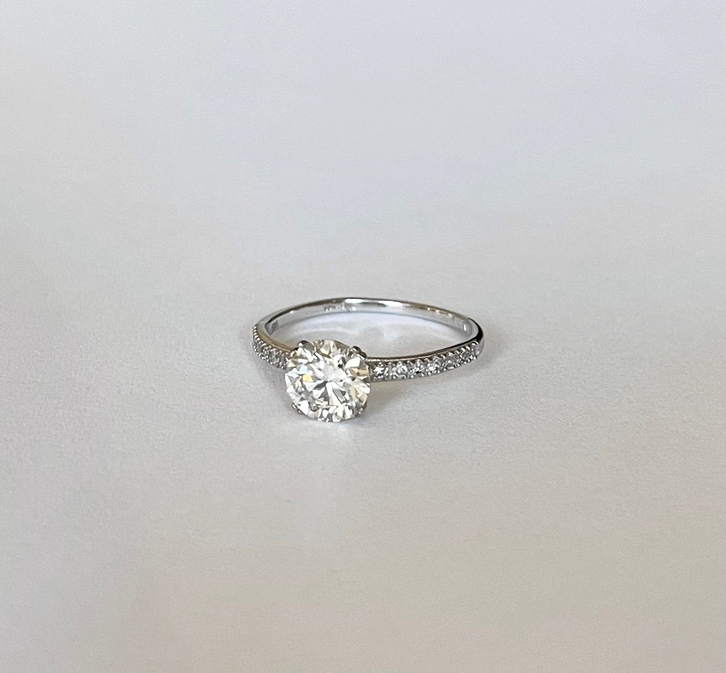 Anillo Tradiciones en color blanco