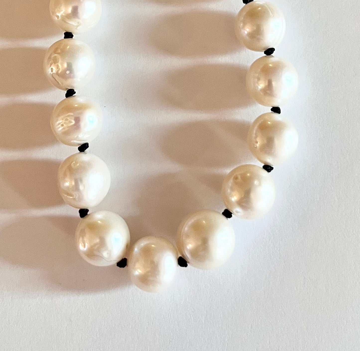 Capri bracelet- black